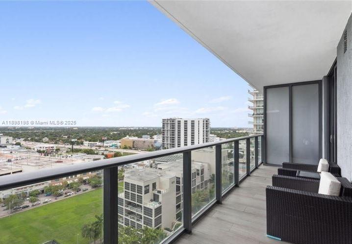 121 NE 34th St #1812, Miami FL 33137