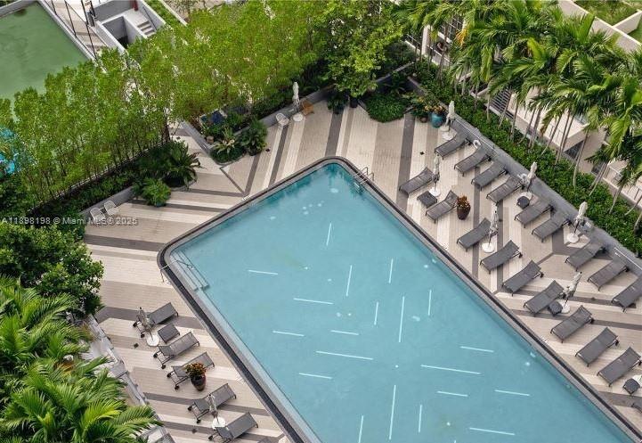 121 NE 34th St #1812, Miami FL 33137