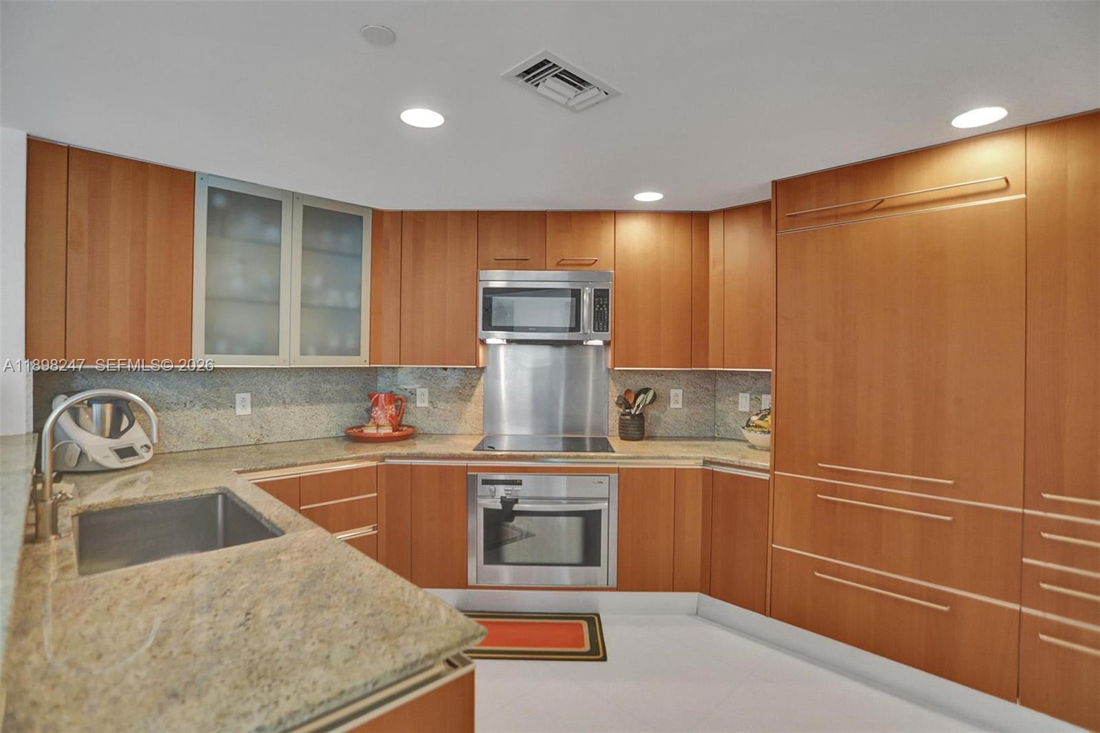 2627 S Bayshore Dr #506, Coconut Grove FL 33133