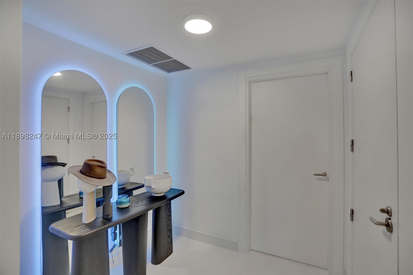 2627 S Bayshore Dr #506, Coconut Grove FL 33133
