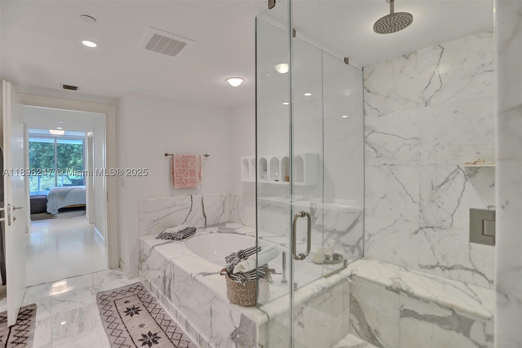 2627 S Bayshore Dr #506, Coconut Grove FL 33133