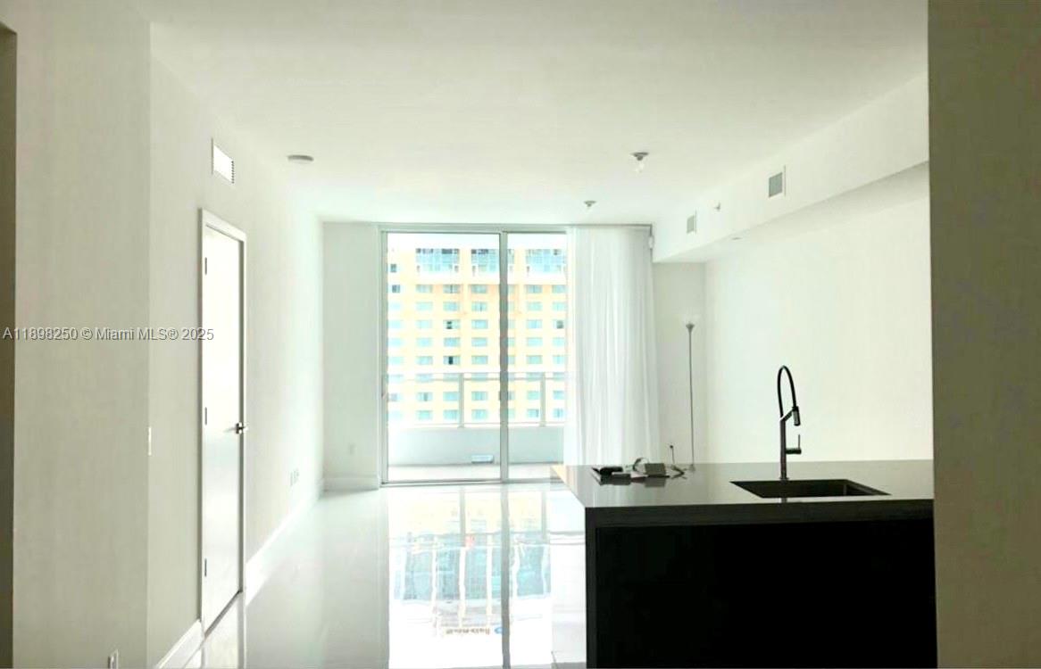 1080 Brickell Ave #1506, Miami FL 33131