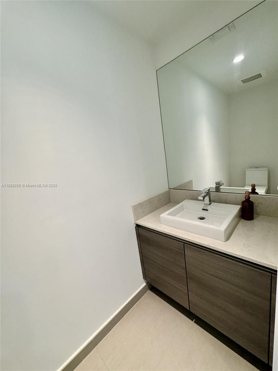 1080 Brickell Ave #1506, Miami FL 33131