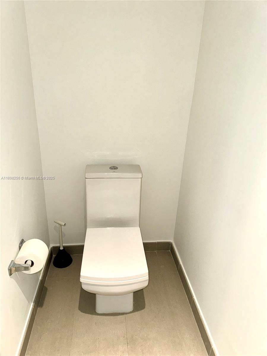 1080 Brickell Ave #1506, Miami FL 33131