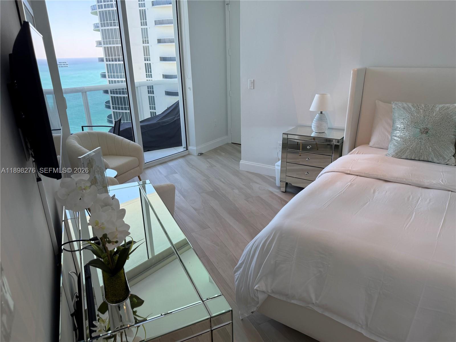 15901 Collins Ave #3907, Sunny Isles Beach FL 33160