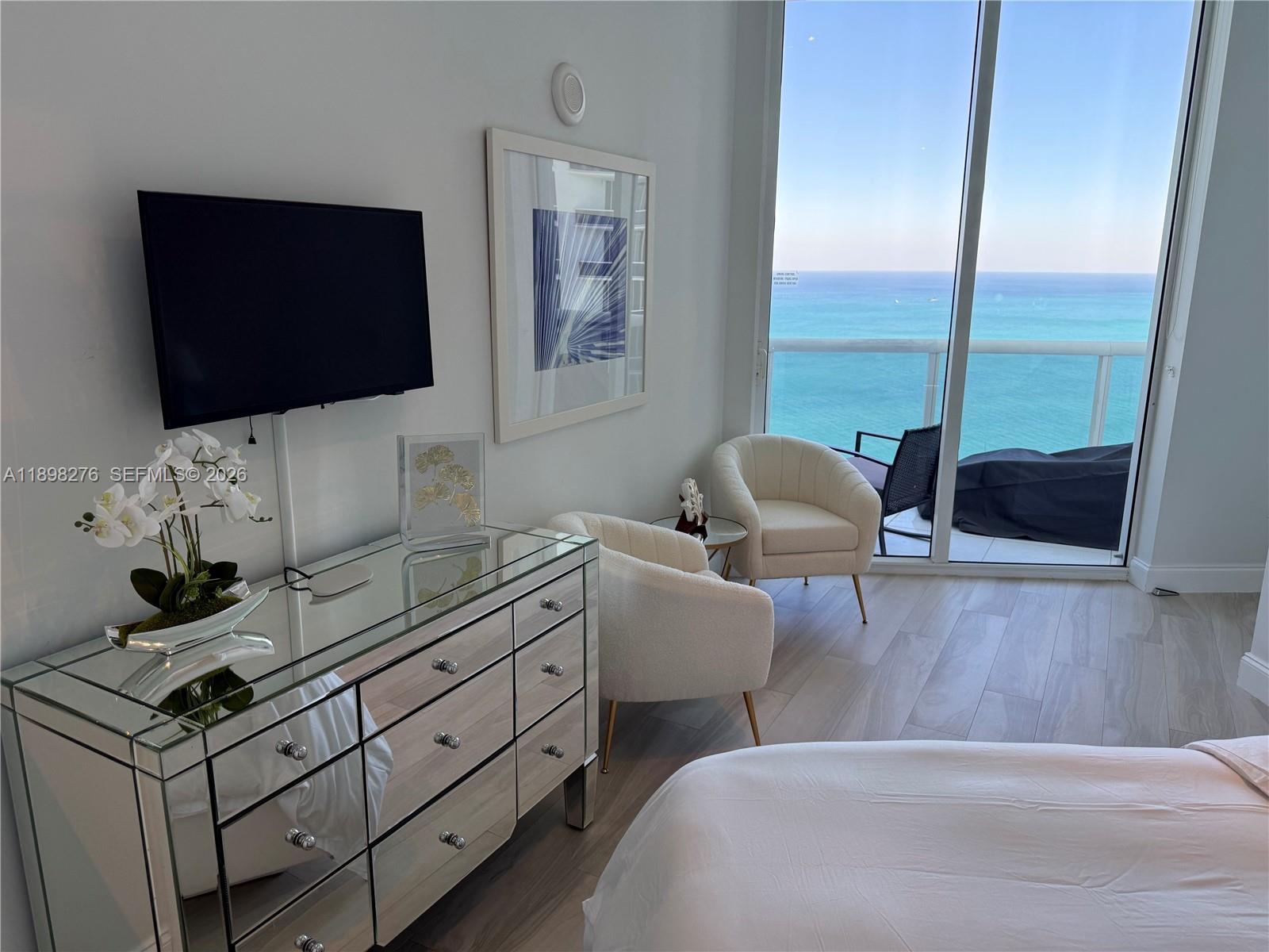 15901 Collins Ave #3907, Sunny Isles Beach FL 33160