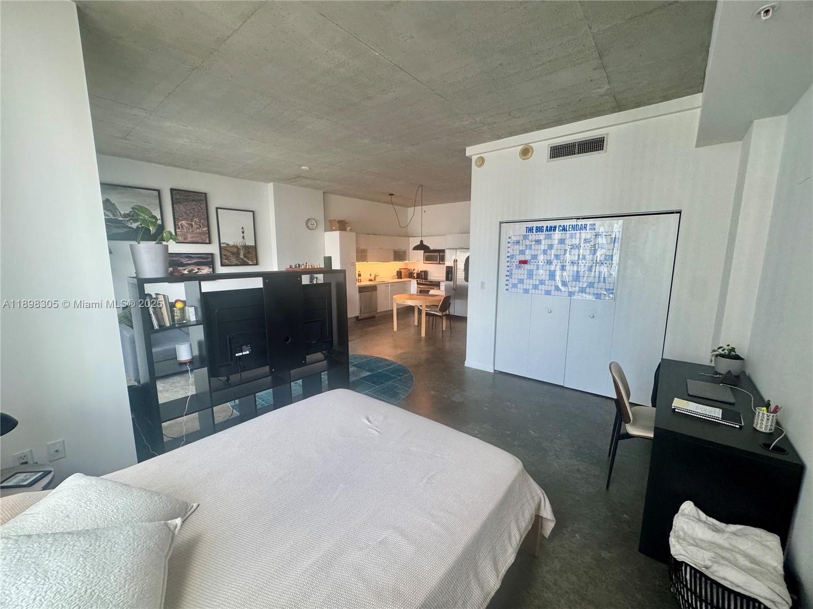 133 NE 2nd Ave #1605, Miami FL 33132