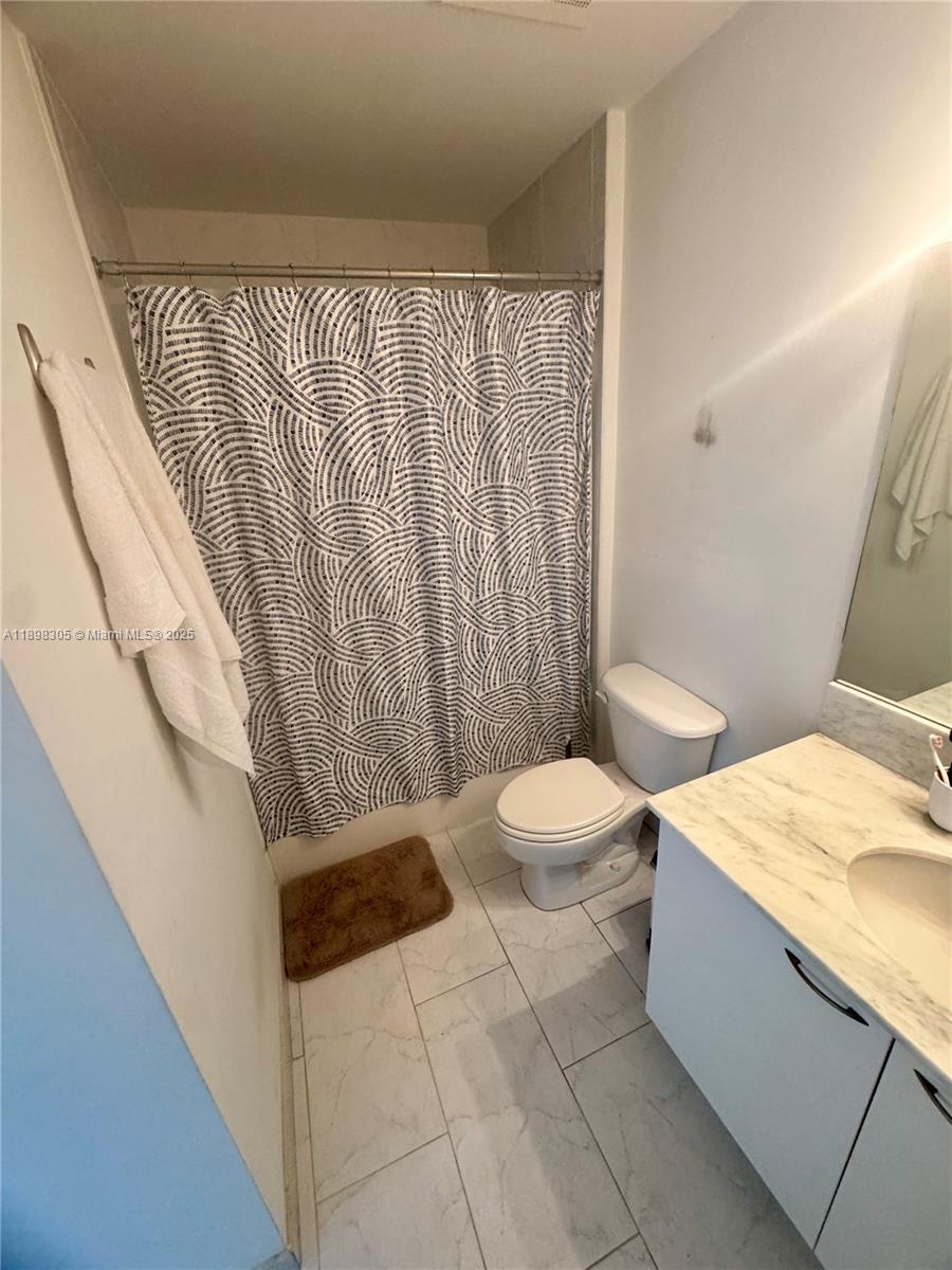 133 NE 2nd Ave #1605, Miami FL 33132