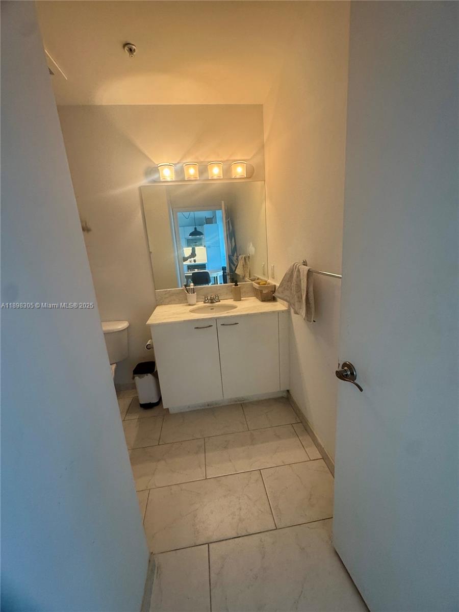 133 NE 2nd Ave #1605, Miami FL 33132