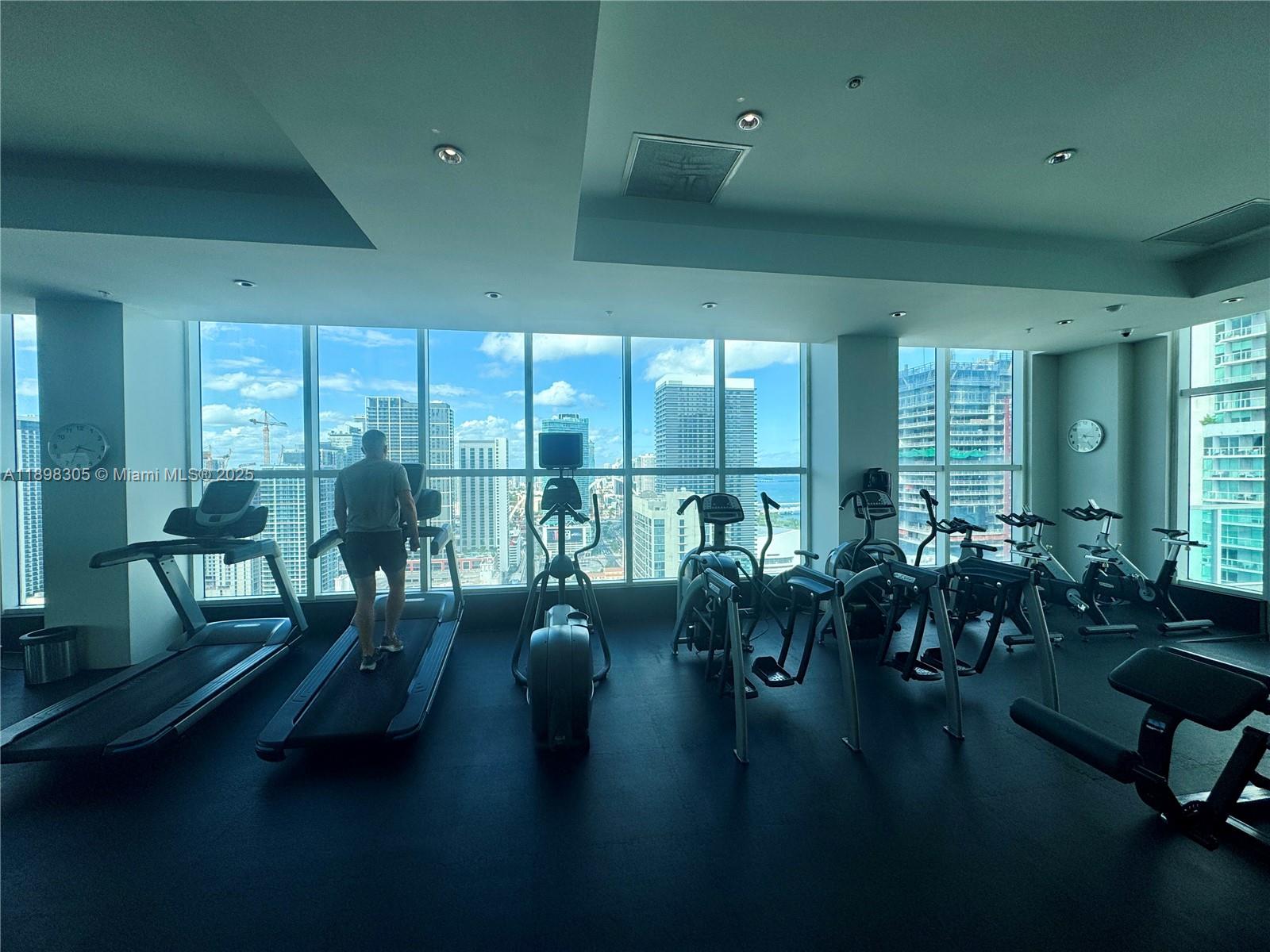 133 NE 2nd Ave #1605, Miami FL 33132