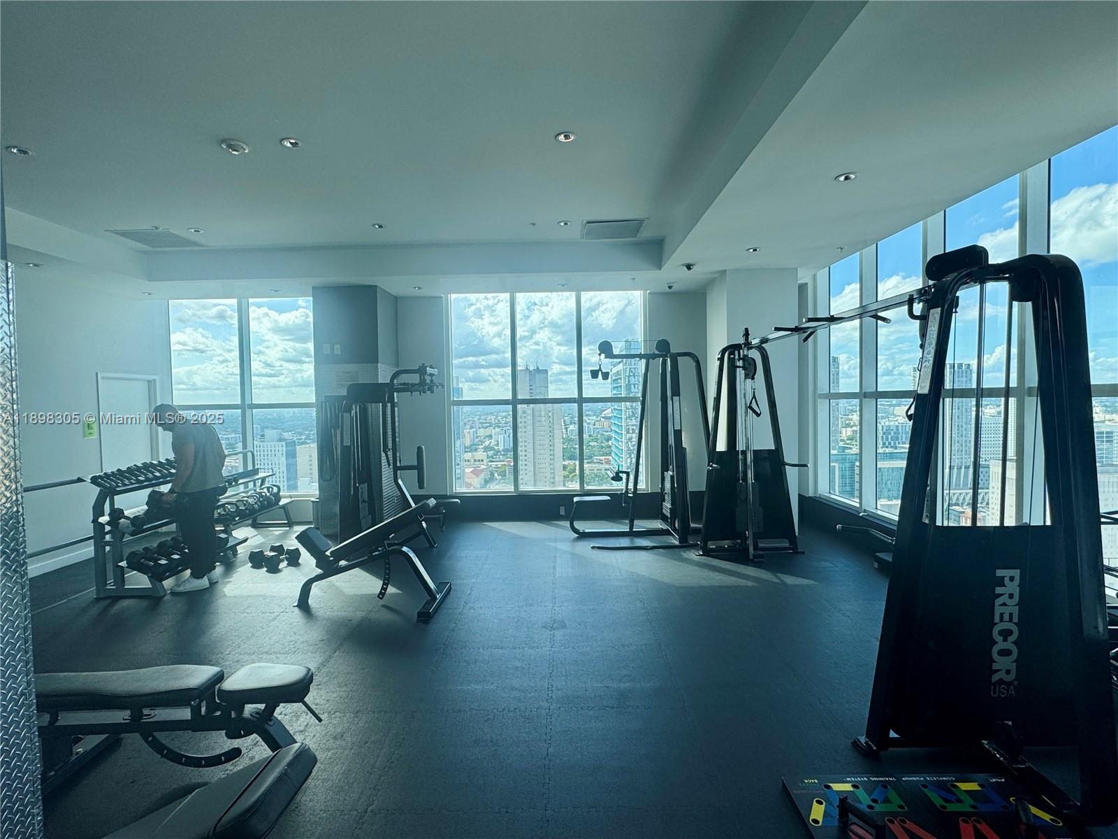 133 NE 2nd Ave #1605, Miami FL 33132