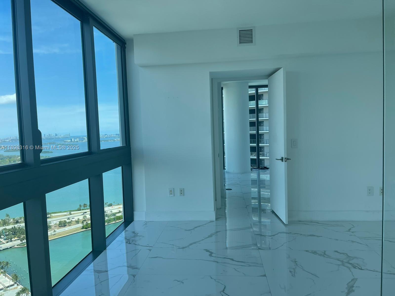 650 NE 32nd St #4608, Miami FL 33137