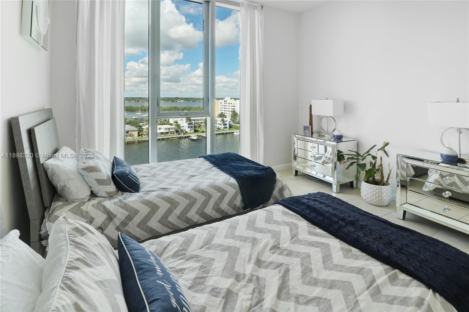 7928 East Drive East Dr #1002, North Bay Village FL 33141