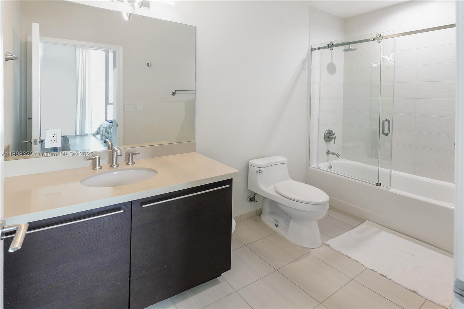 7928 East Drive East Dr #1002, North Bay Village FL 33141