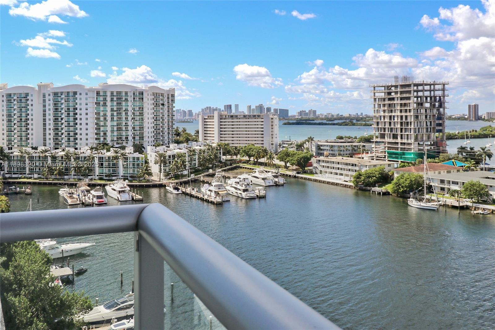 7928 East Drive East Dr #1002, North Bay Village FL 33141