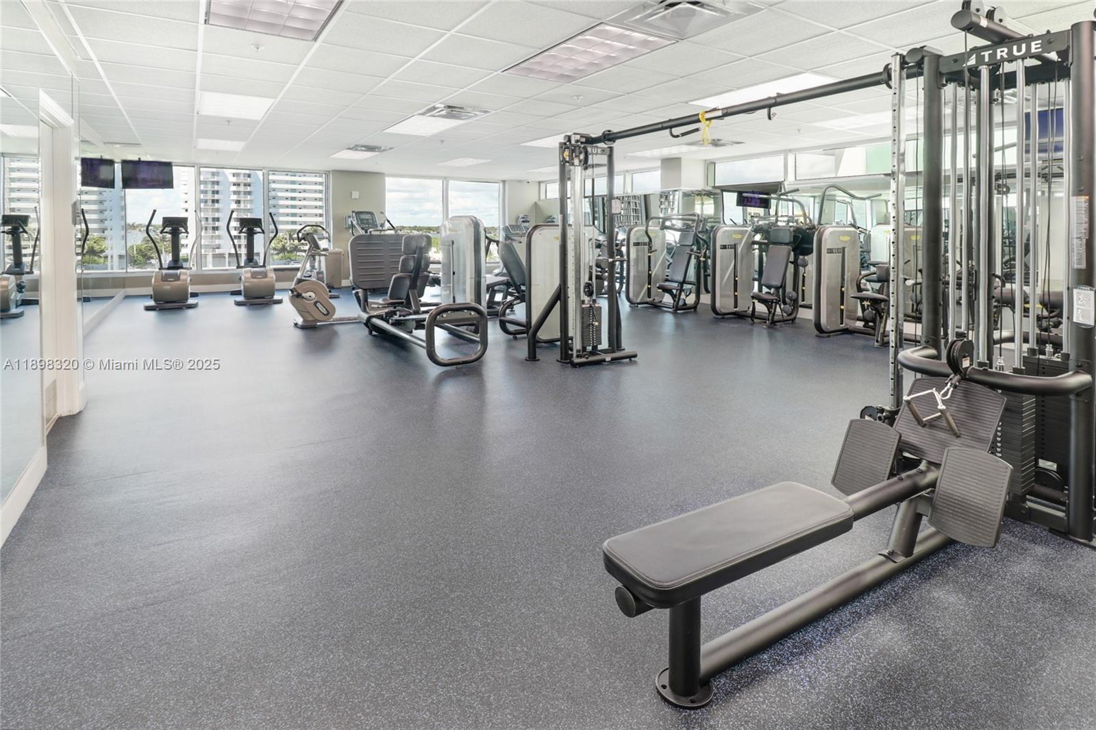 7928 East Drive East Dr #1002, North Bay Village FL 33141