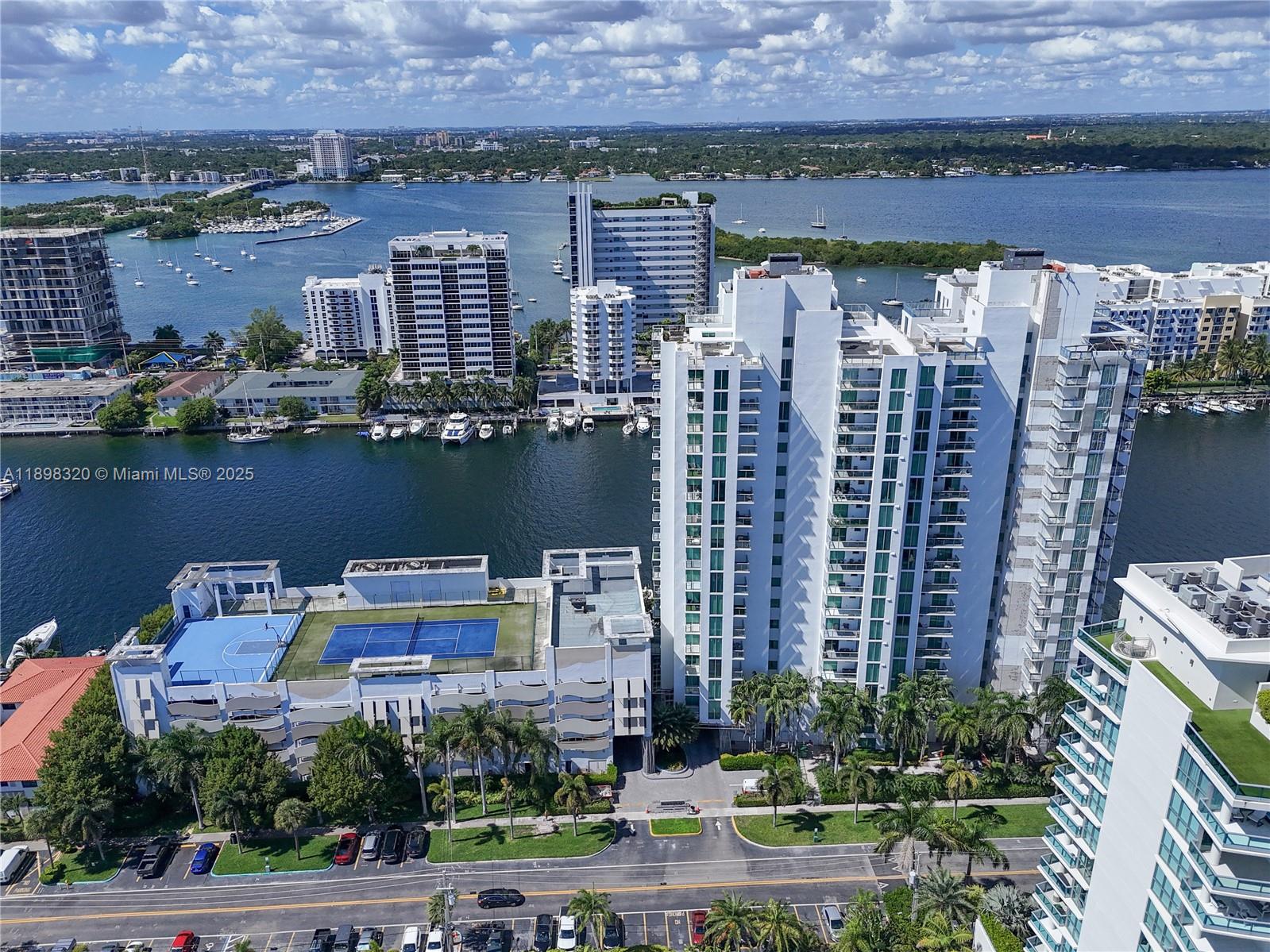 7928 East Drive East Dr #1002, North Bay Village FL 33141