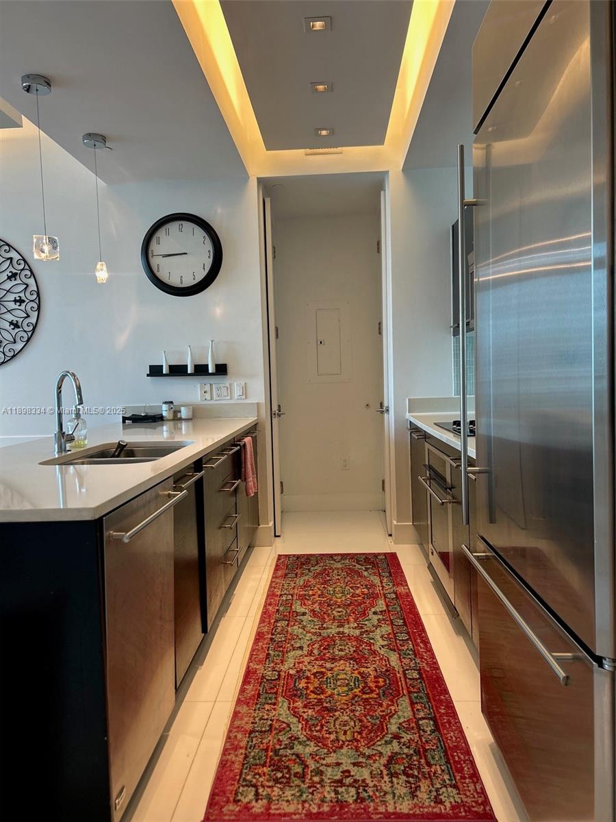500 Brickell Ave #4105, Miami FL 33131