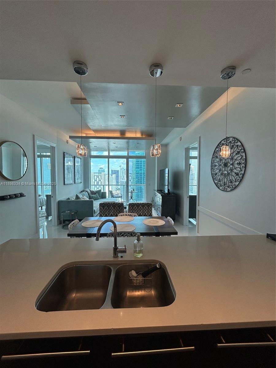 500 Brickell Ave #4105, Miami FL 33131