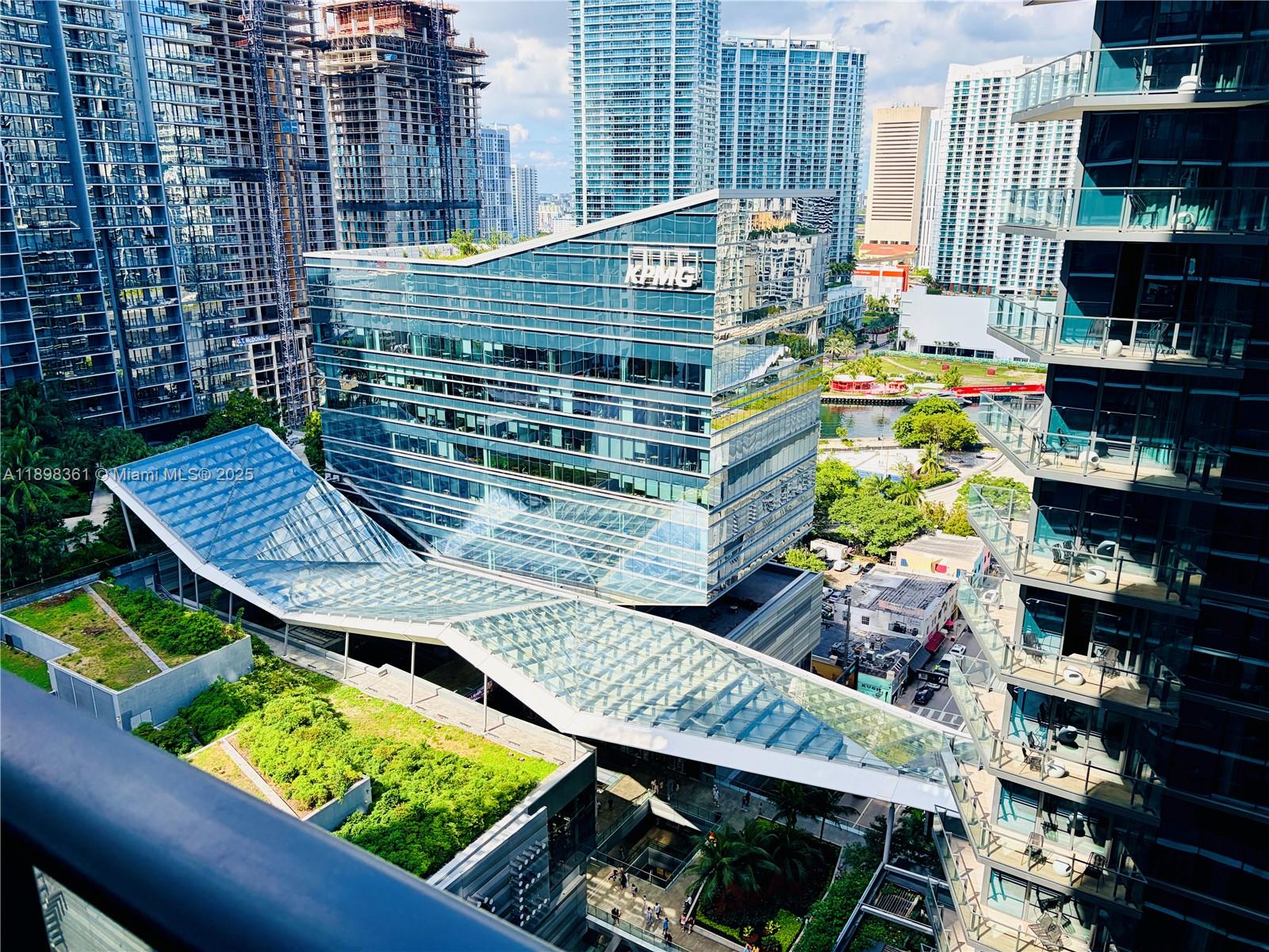 801 S Miami Ave #2208, Miami FL 33130