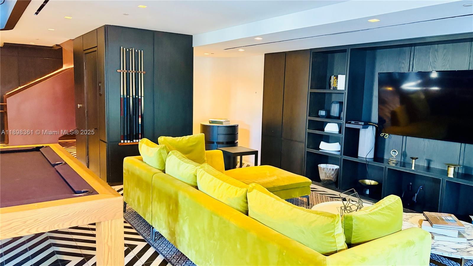 801 S Miami Ave #2208, Miami FL 33130