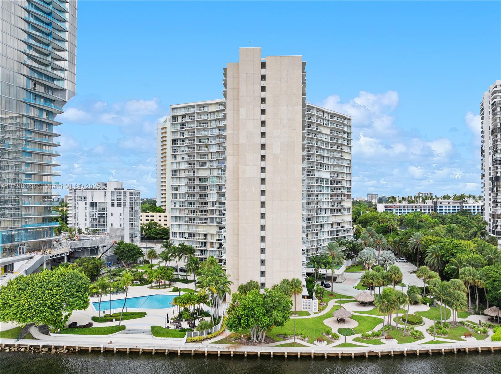 2451 Brickell Ave #5G, Miami FL 33129