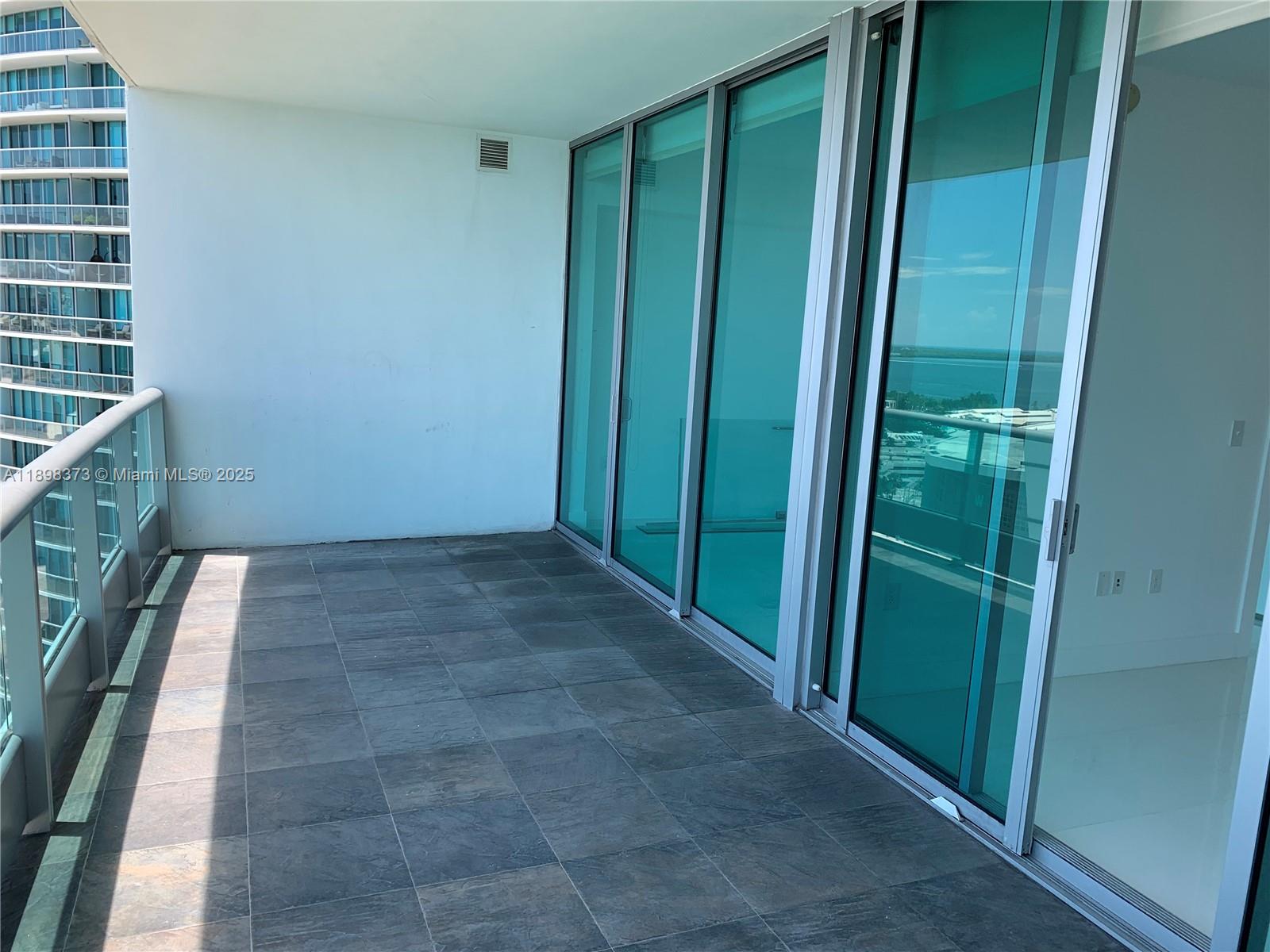 900 Biscayne Blvd #2405, Miami FL 33132