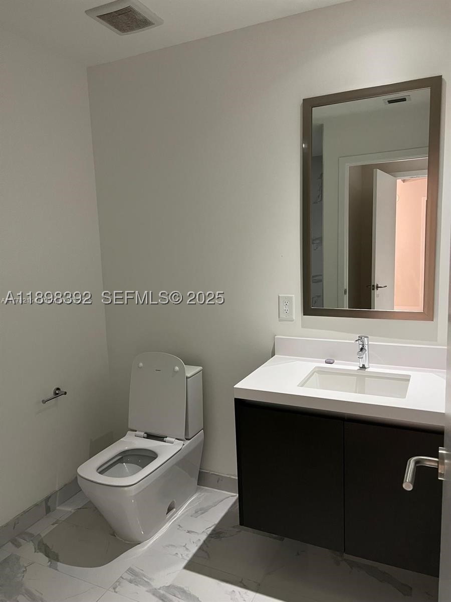 851 NE 1st Ave #4107, Miami FL 33132