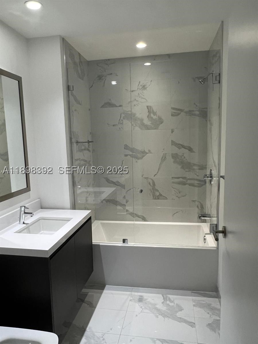851 NE 1st Ave #4107, Miami FL 33132