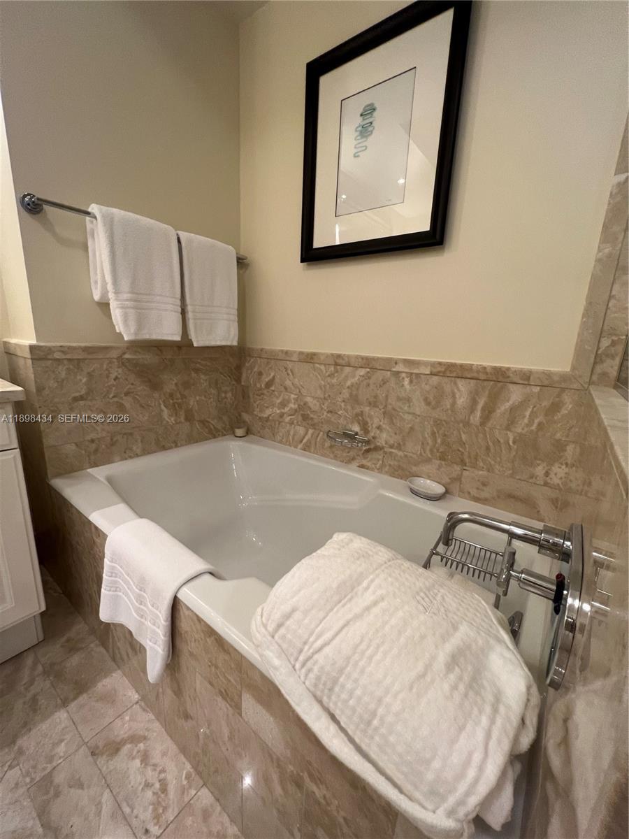 1435 Brickell Ave #3307, Miami FL 33131