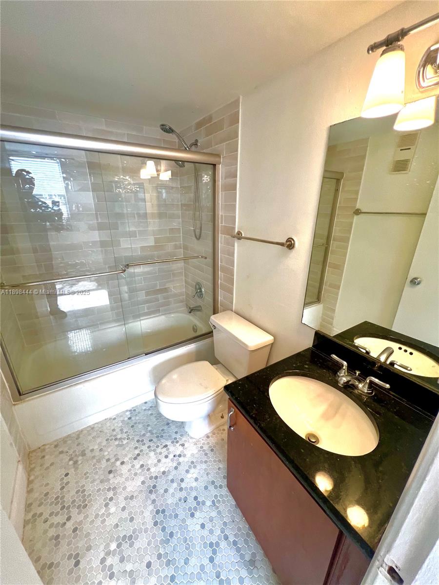770 Claughton Island Dr #406, Miami FL 33131
