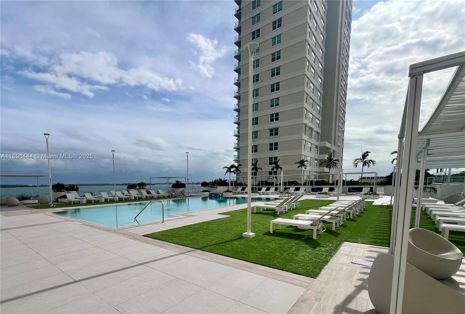 770 Claughton Island Dr #406, Miami FL 33131