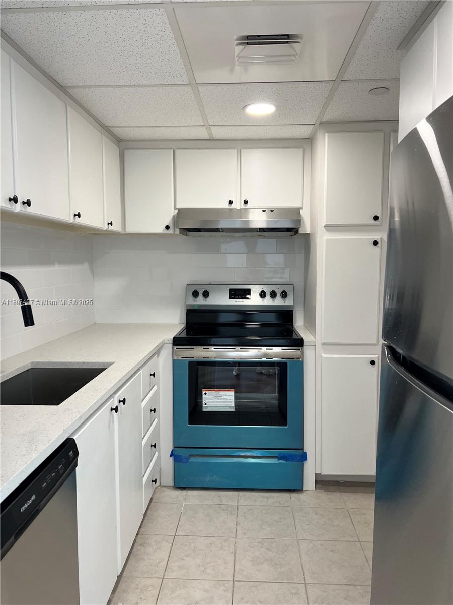 1000 West Ave #808, Miami Beach FL 33139