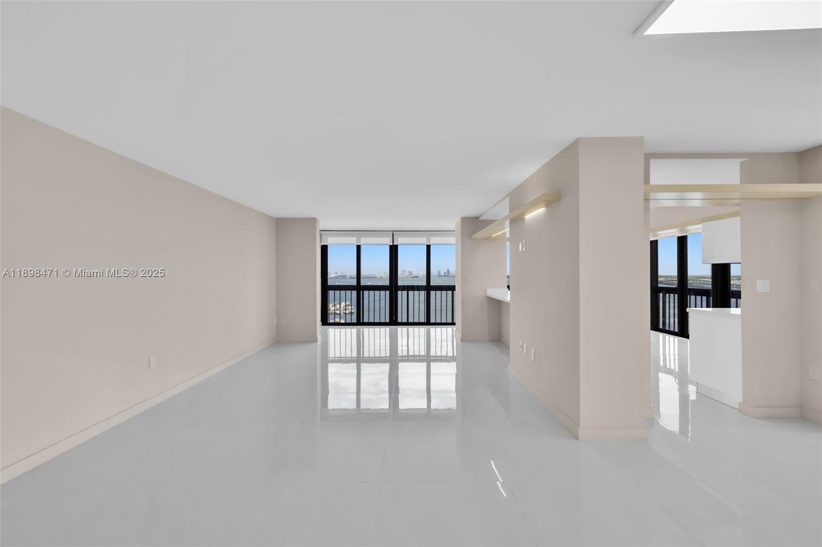 2333 Brickell Ave #1701, Miami FL 33129