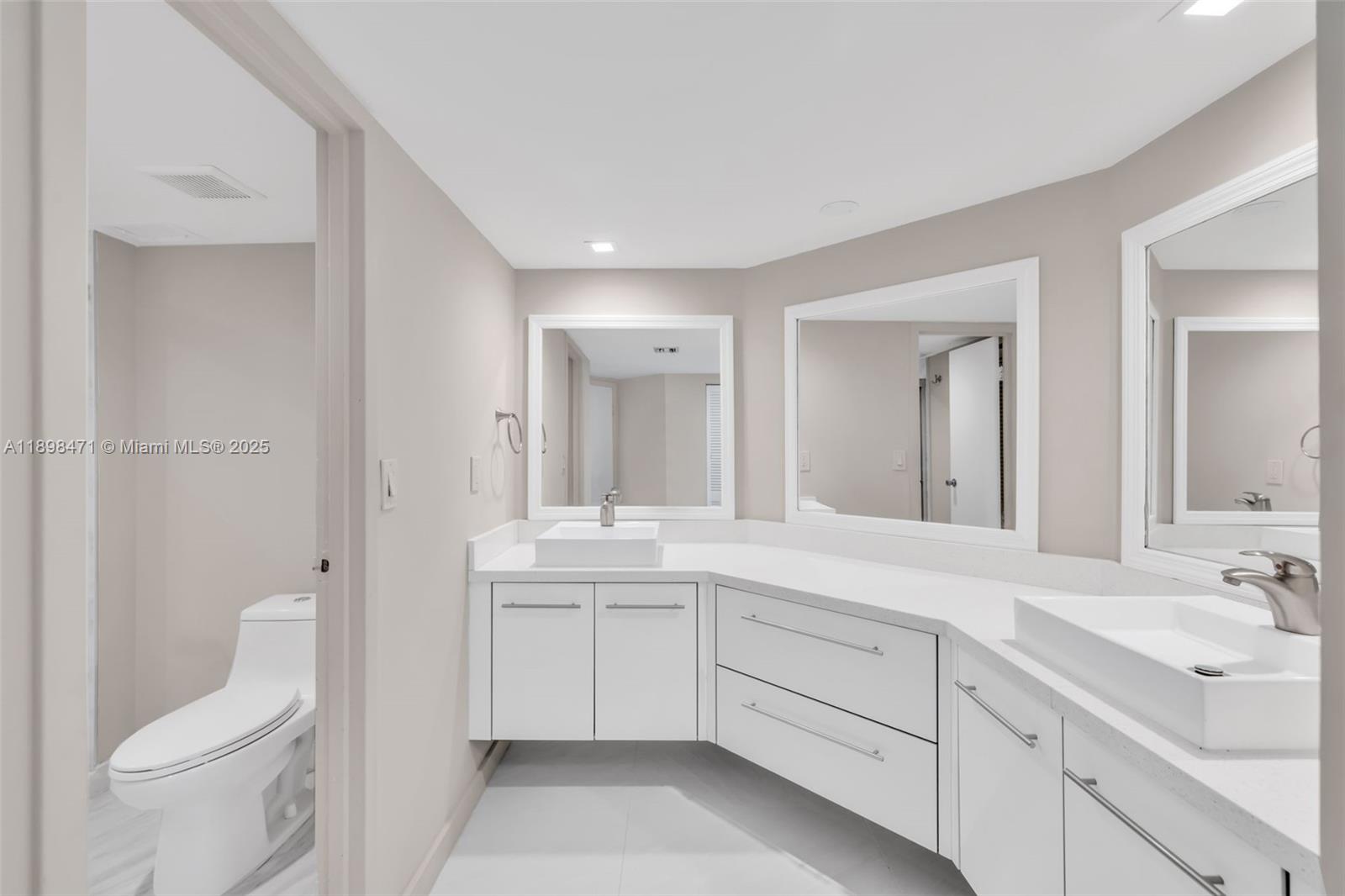 2333 Brickell Ave #1701, Miami FL 33129