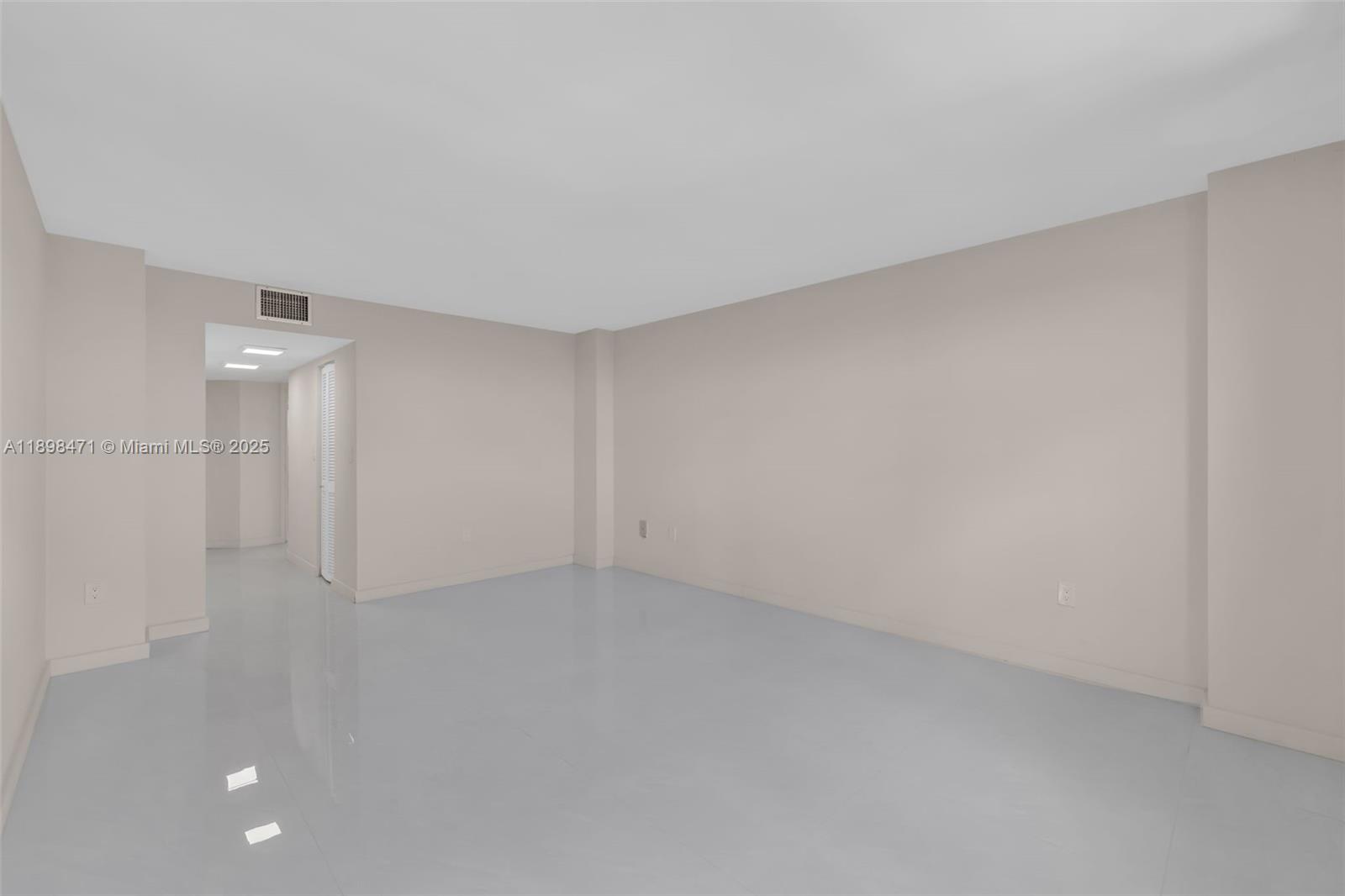 2333 Brickell Ave #1701, Miami FL 33129