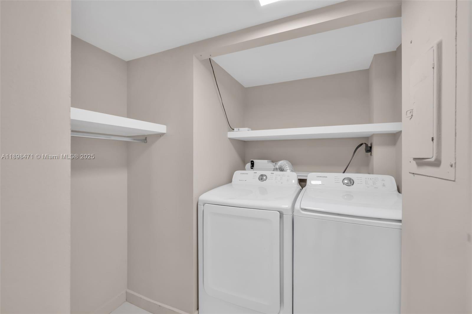 2333 Brickell Ave #1701, Miami FL 33129
