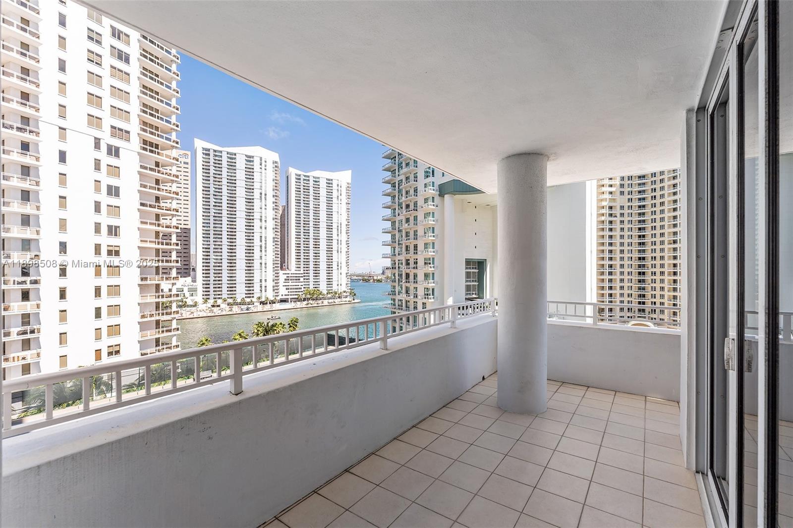 801 Brickell Key Blvd #1012, Miami FL 33131