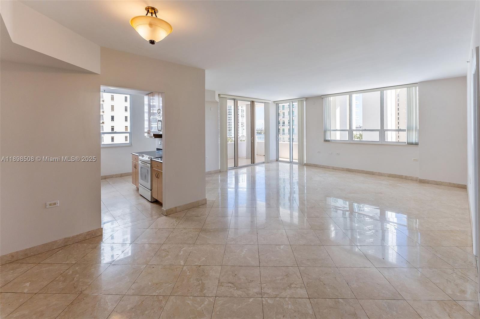 801 Brickell Key Blvd #1012, Miami FL 33131