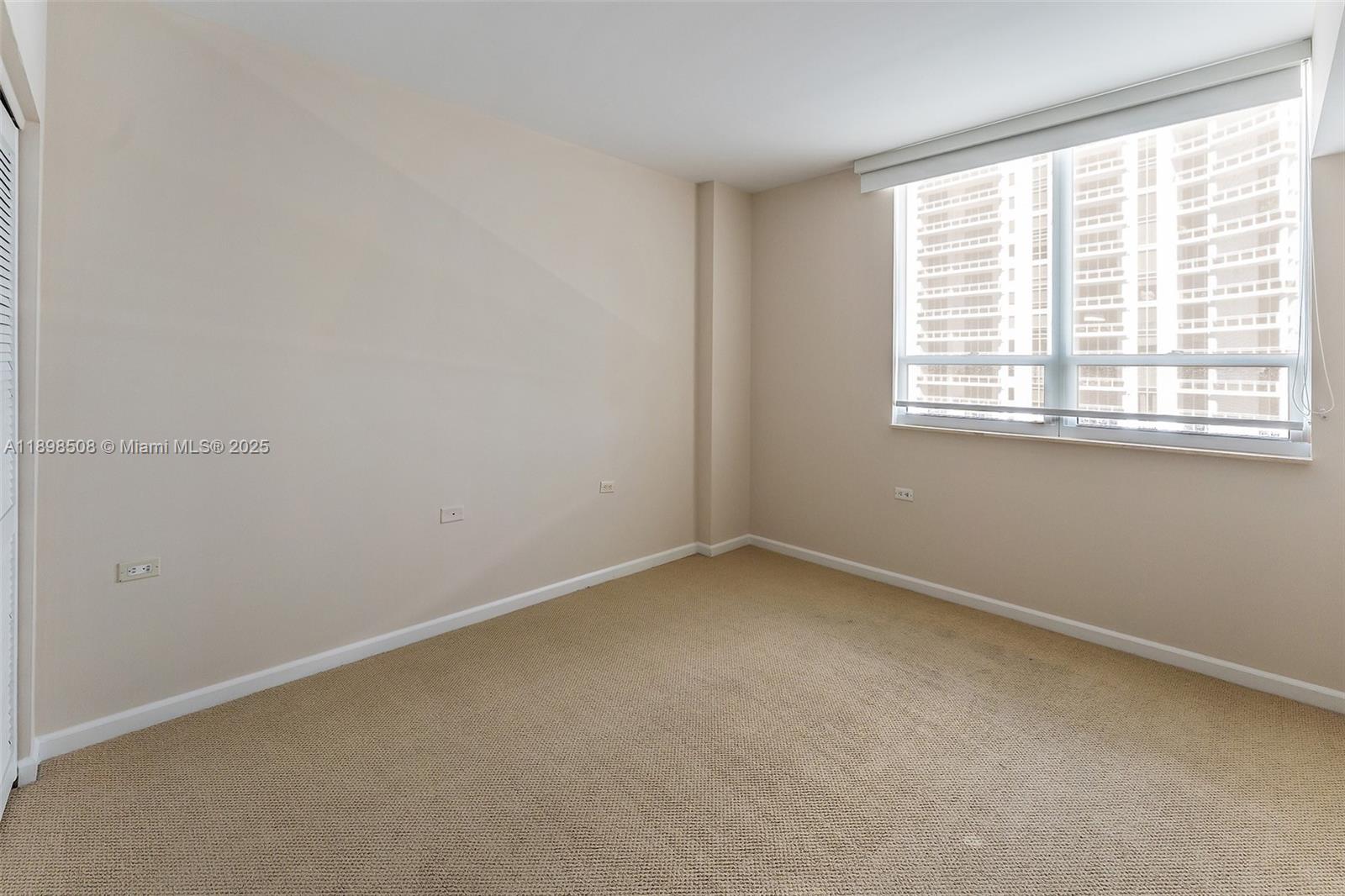 801 Brickell Key Blvd #1012, Miami FL 33131