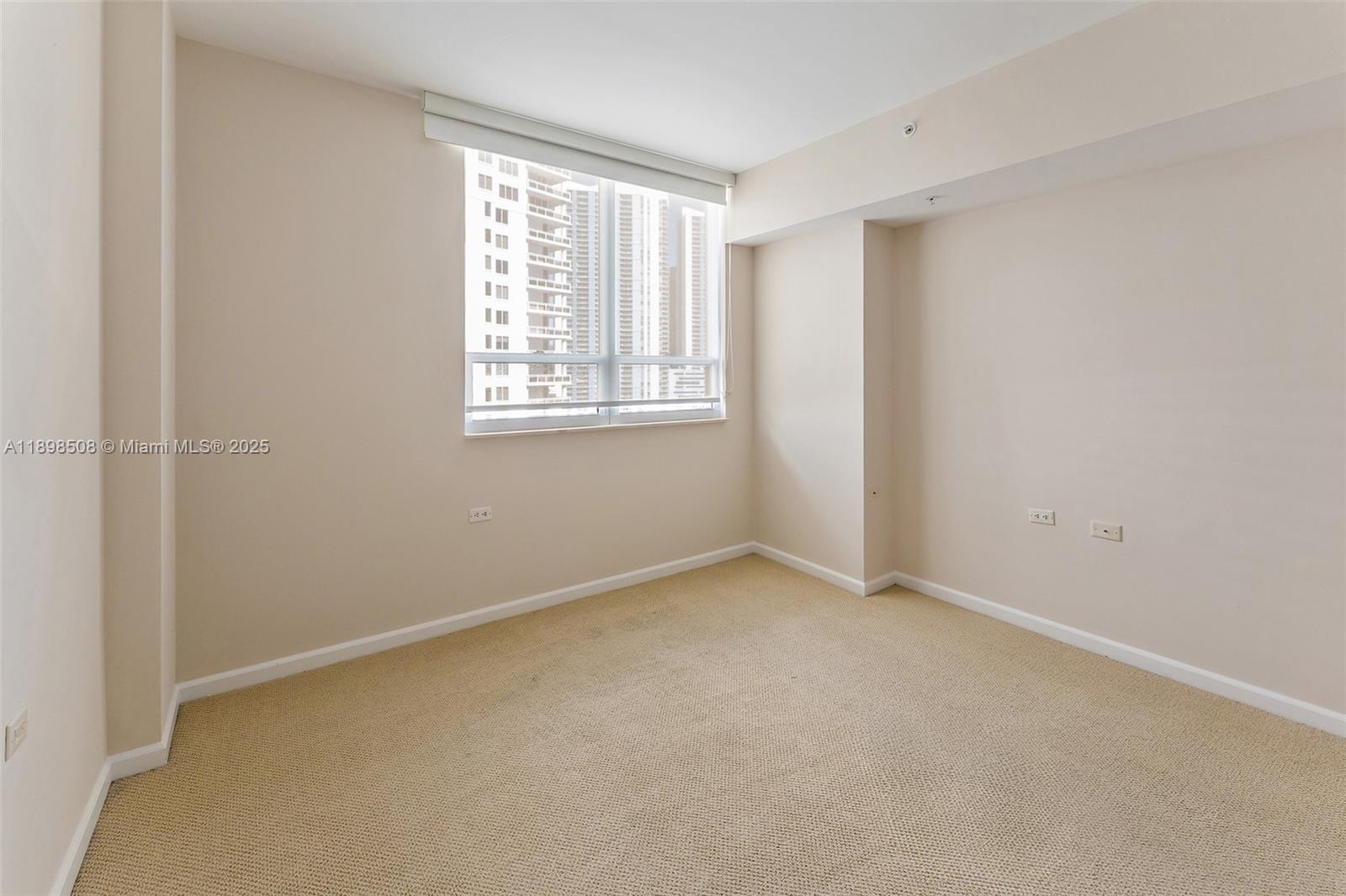 801 Brickell Key Blvd #1012, Miami FL 33131
