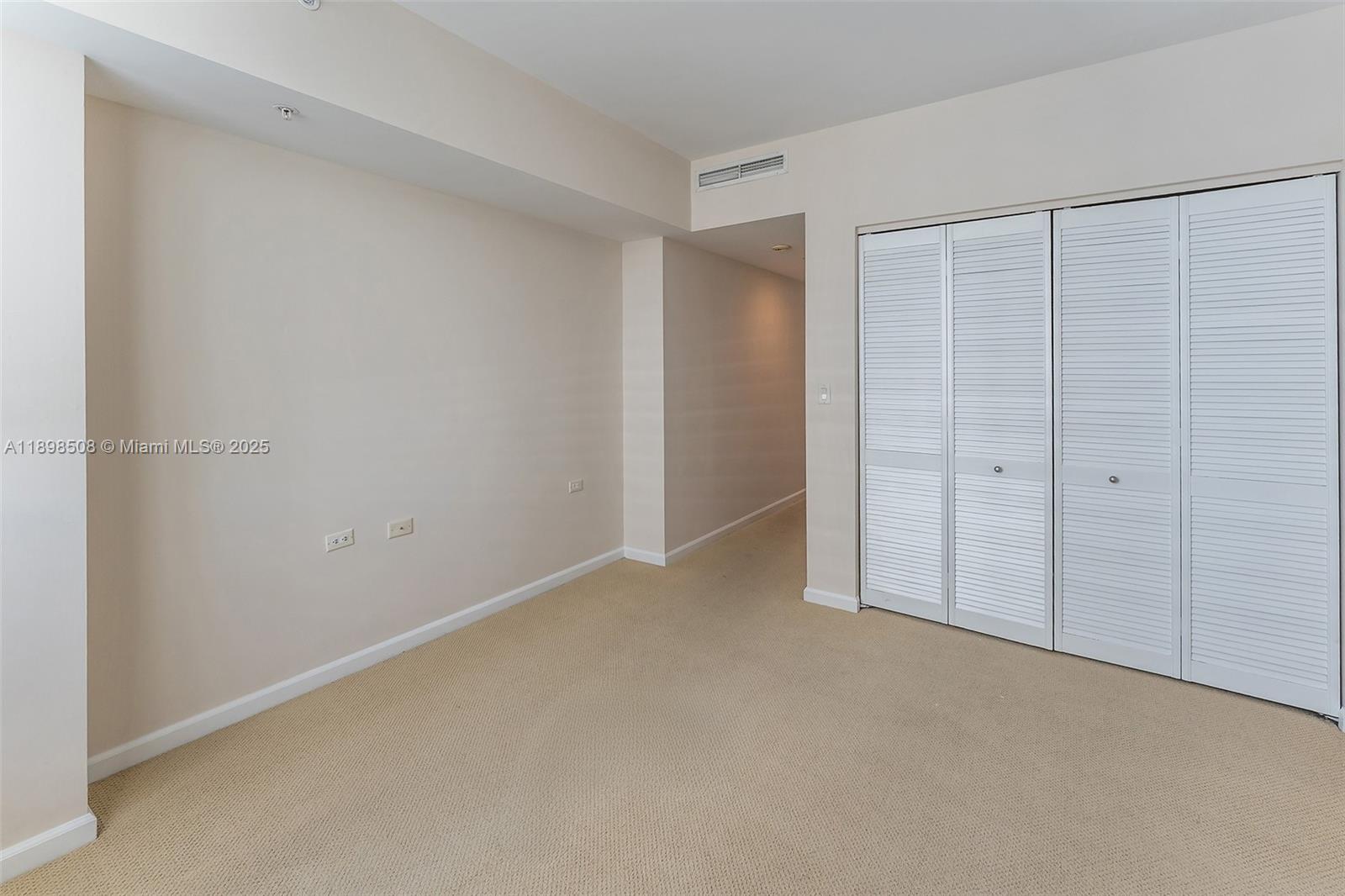801 Brickell Key Blvd #1012, Miami FL 33131