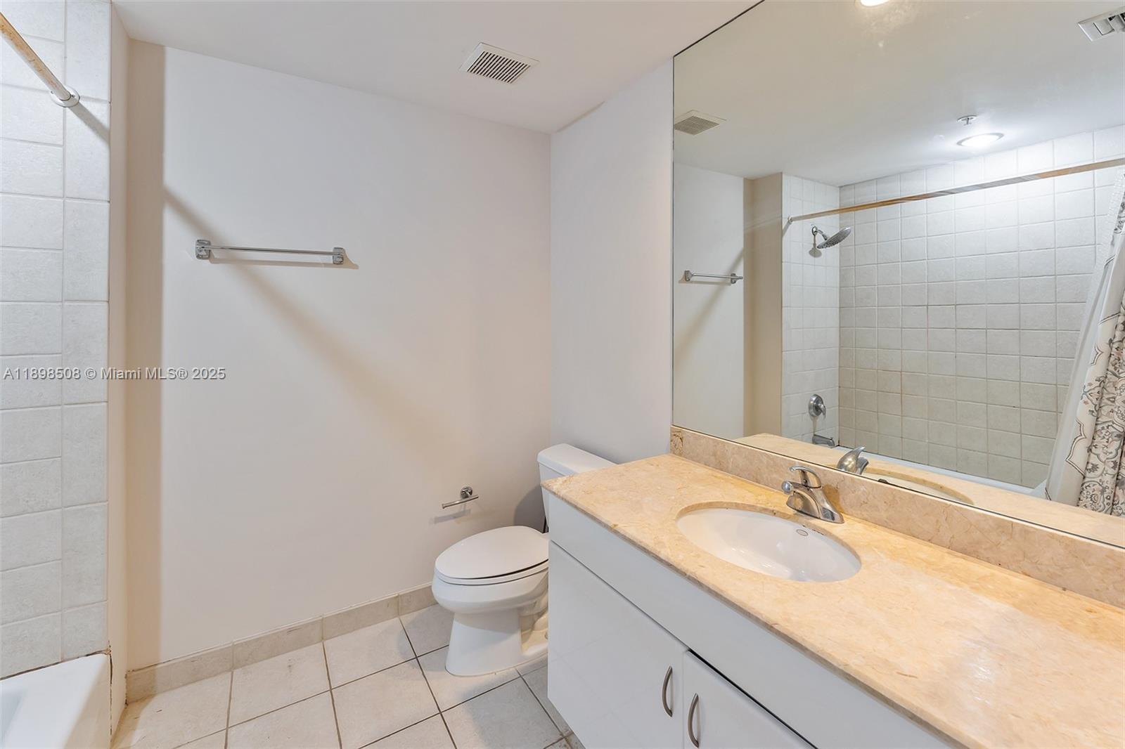 801 Brickell Key Blvd #1012, Miami FL 33131