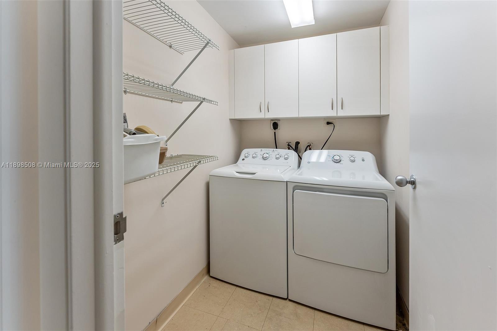 801 Brickell Key Blvd #1012, Miami FL 33131