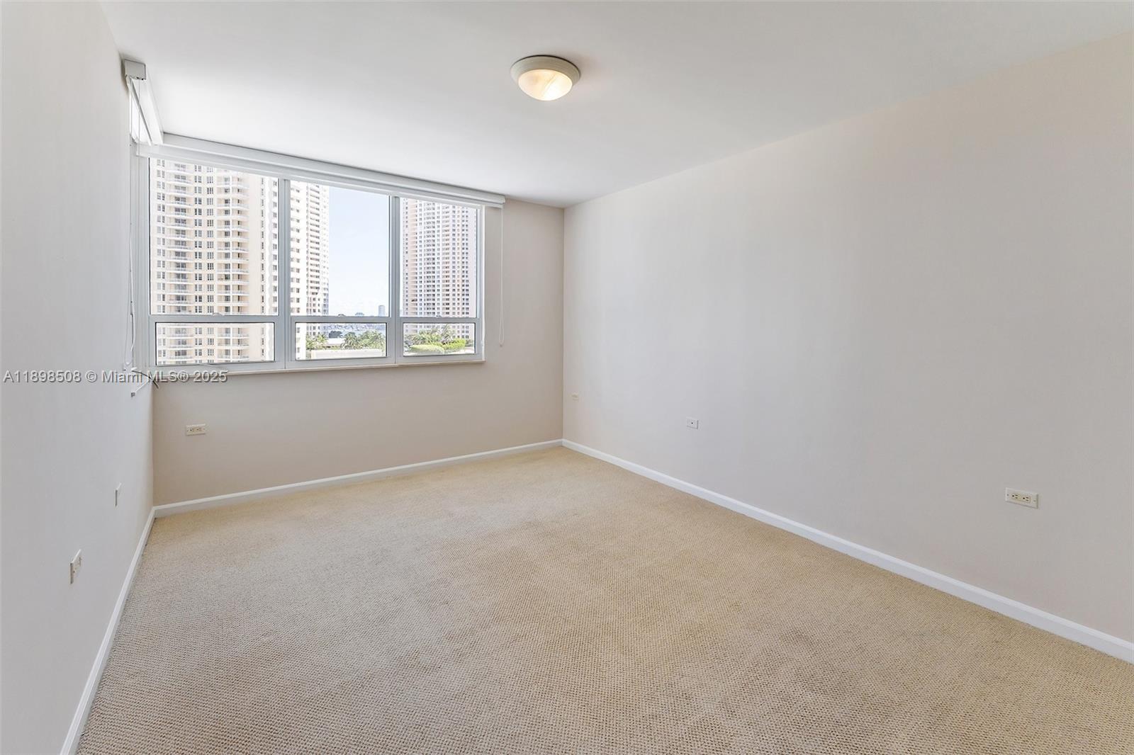 801 Brickell Key Blvd #1012, Miami FL 33131