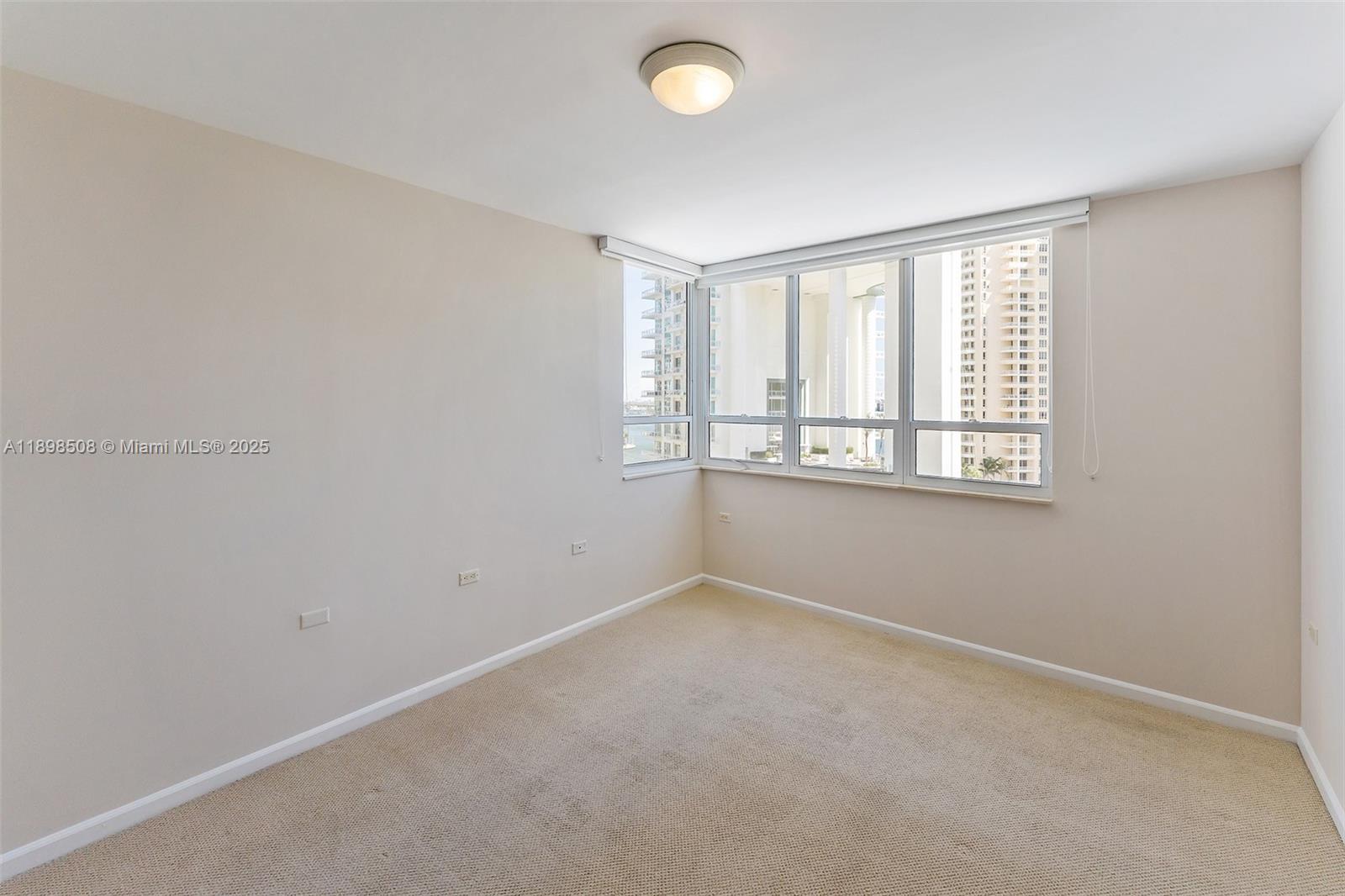 801 Brickell Key Blvd #1012, Miami FL 33131