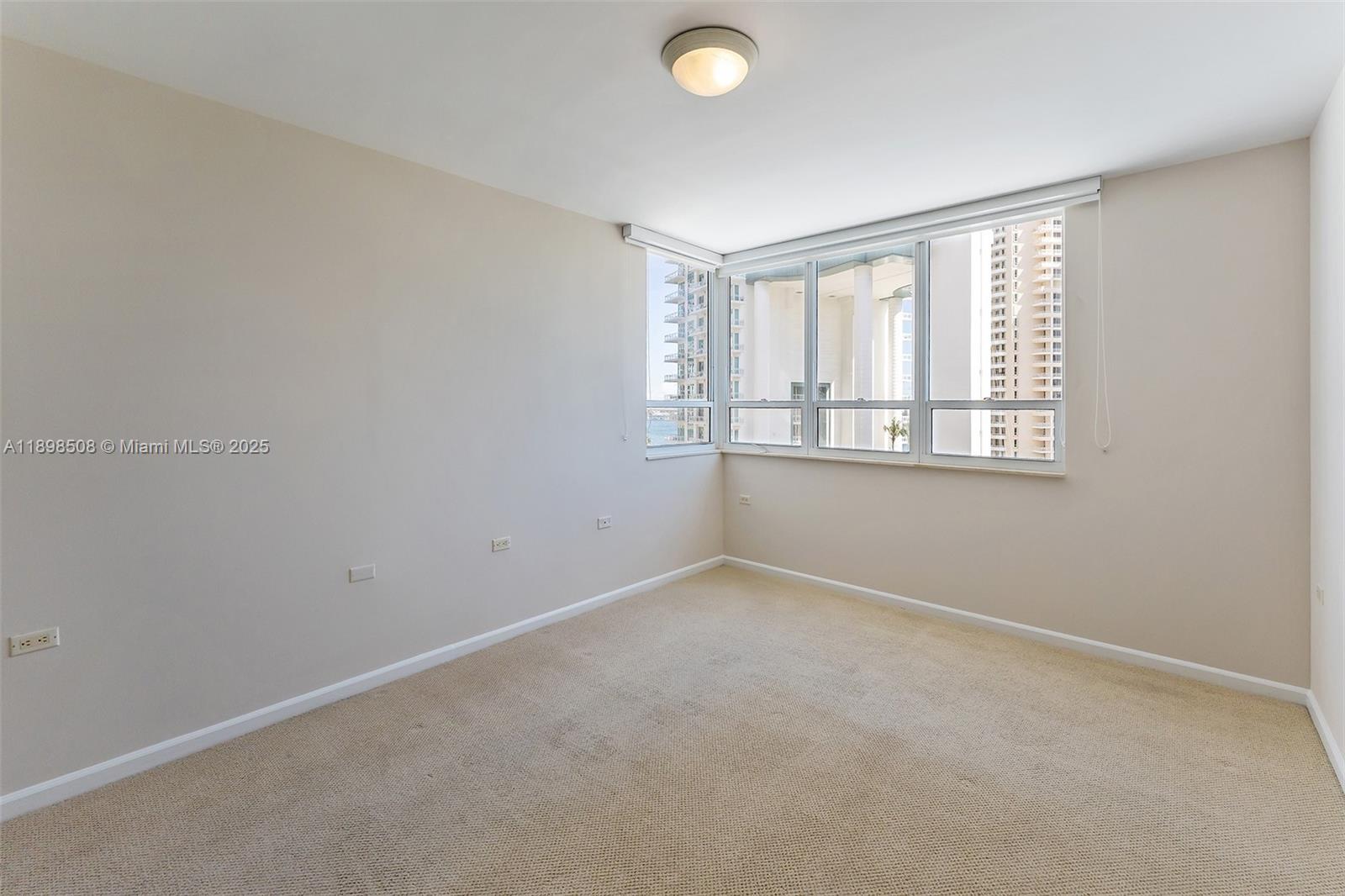 801 Brickell Key Blvd #1012, Miami FL 33131