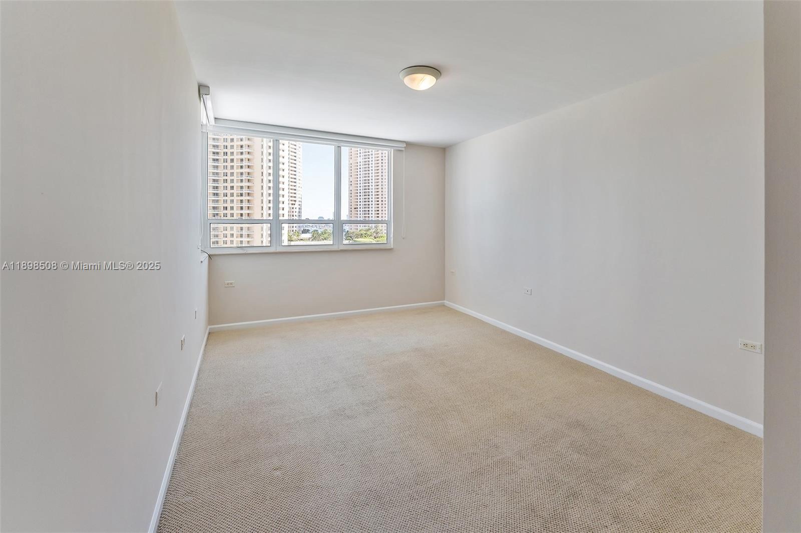 801 Brickell Key Blvd #1012, Miami FL 33131
