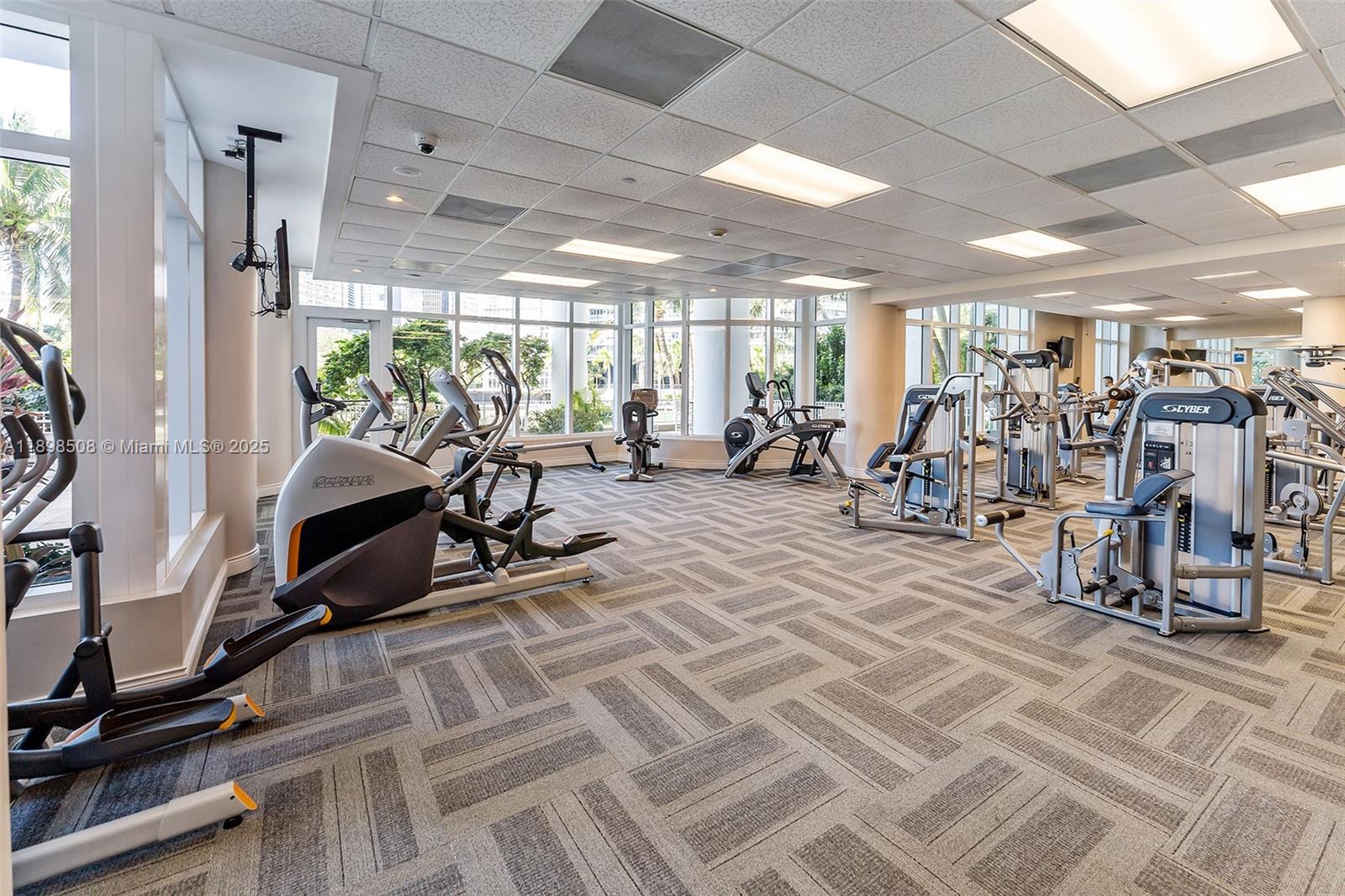 801 Brickell Key Blvd #1012, Miami FL 33131