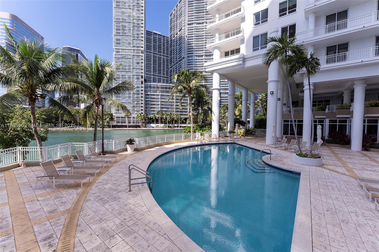 801 Brickell Key Blvd #1012, Miami FL 33131